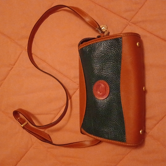 Dooney&Bourke vintage crossbody - Picture 1 of 12